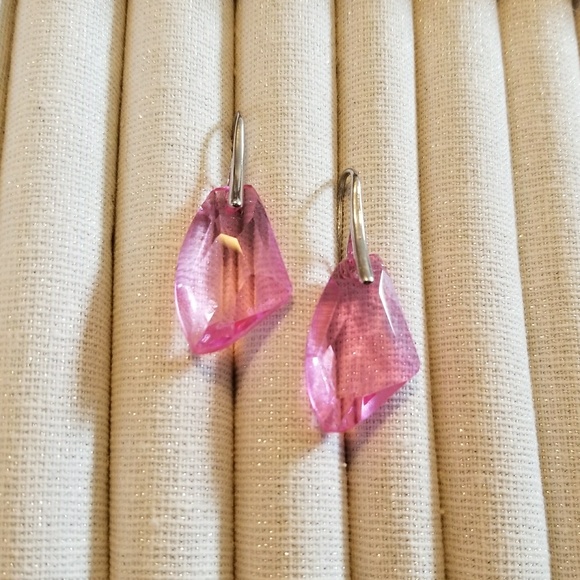 Farah Jewelry Jewelry - Austrian crystal drop earrings